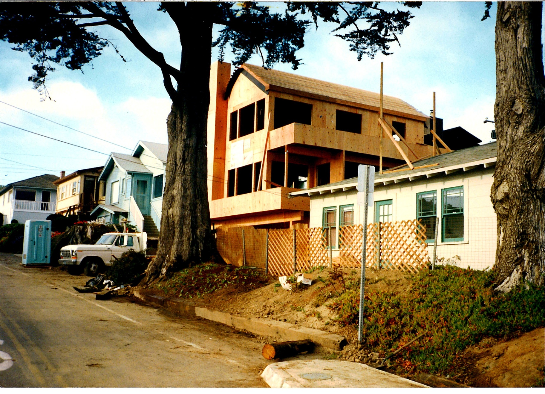 Second-story addition at 20 6th Ave, Santa Cruz